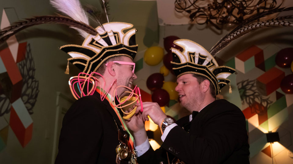 Bijzonder Veeren fist